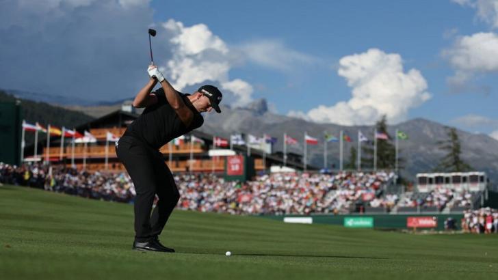 Golfer Matt Wallace in action